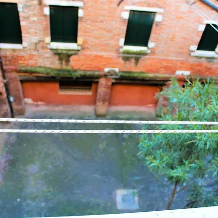 Ca' Morandi Apartman *
